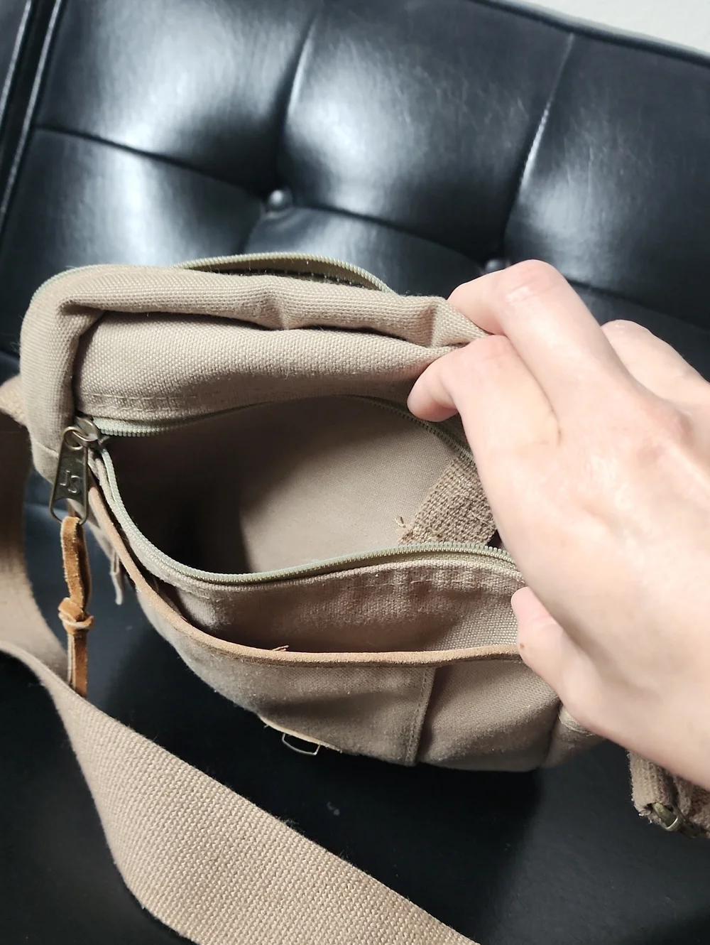 VTG JanSport Canvas Leather Safari Sac Crossbody Bag Field Satchel Gorpcore Tan
